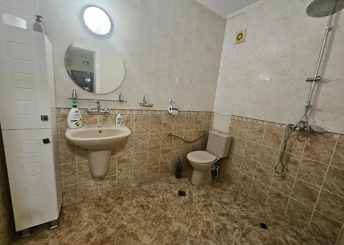 за двама в град